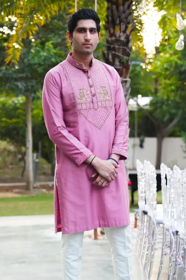 Hand embroidered Kurta - Image 3