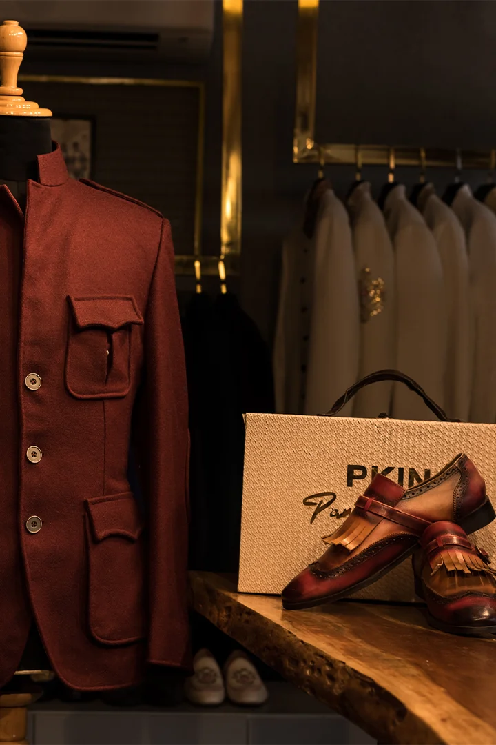 Maroon Hunter Coat - Image 3