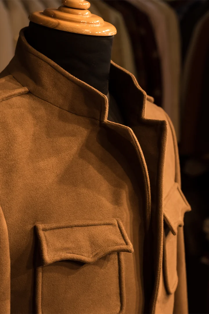 Regal Hunting Coat - Image 3